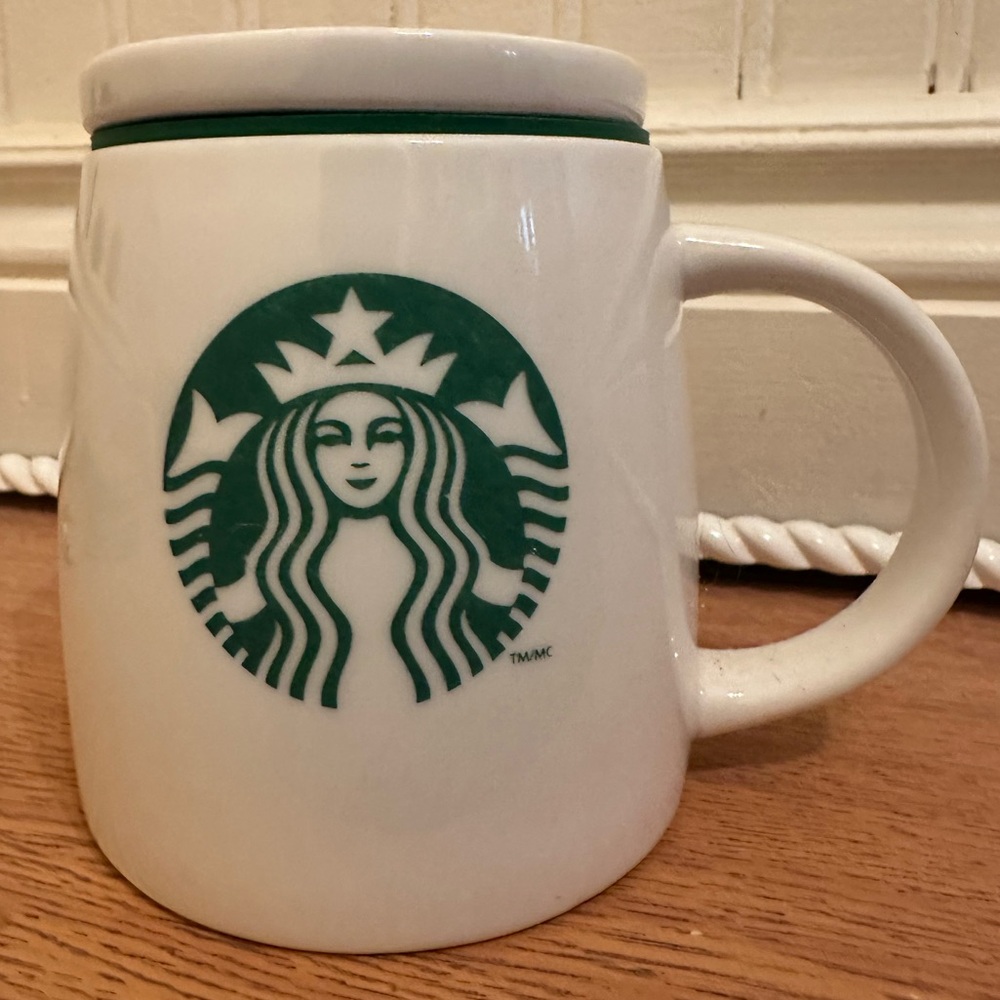 Vintage lidded 16oz Starbucks White and Green Ceramic Mug